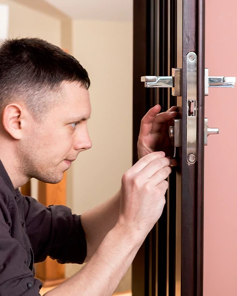 : Professional Locksmith For Commercial And Residential Locksmith Services in Big Bear Lake, CA